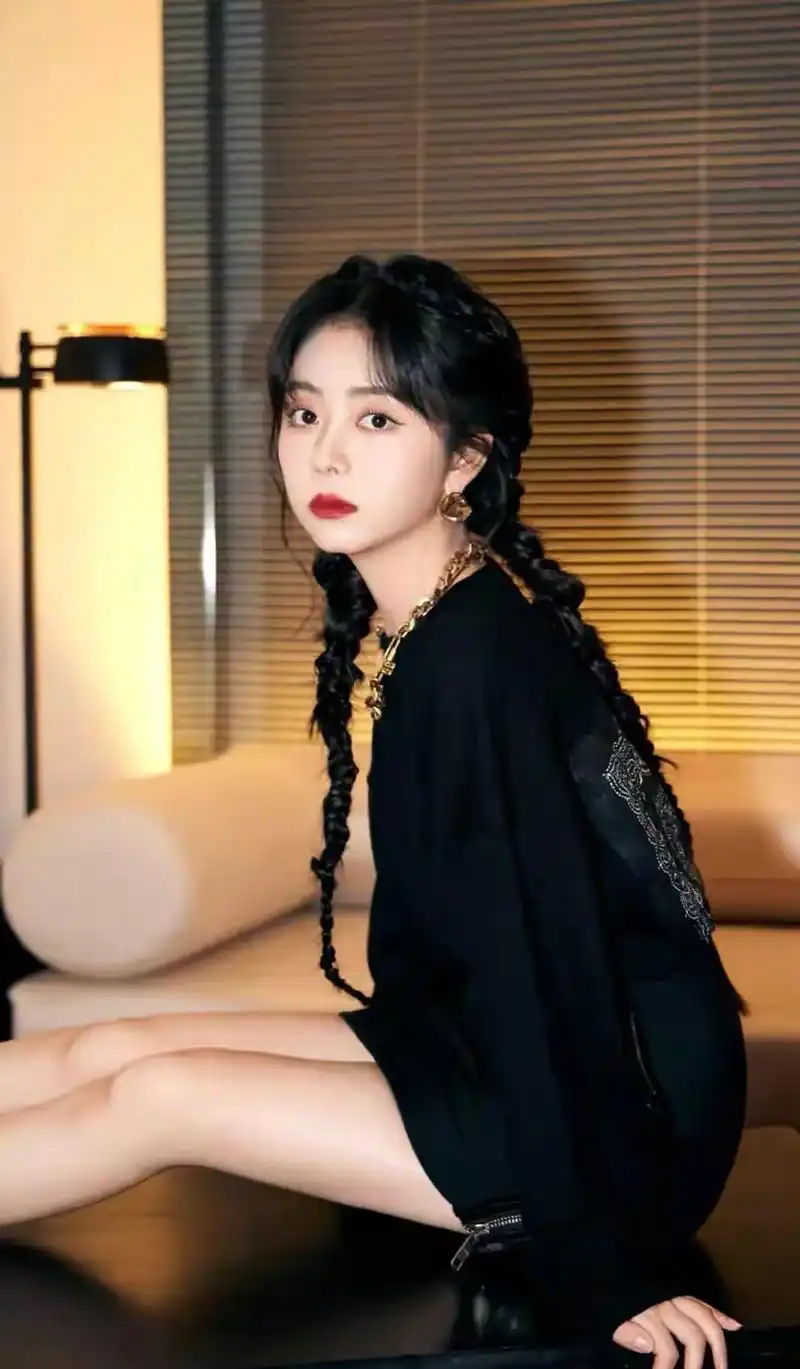 谭松韵,迷人的娃娃脸,甜美可爱