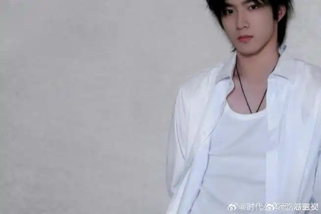 刘耀文|天气很cool!你也很cool!这个纸鸢有点可爱