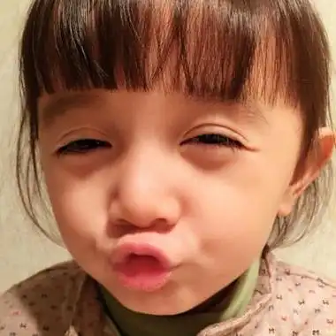 蠢萌嘟嘴小孩头像高清超萌嘟嘴的可爱小孩头像