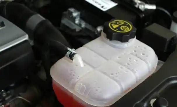 发动机冷却液液位过低还能开吗_搜狐汽车_搜狐网