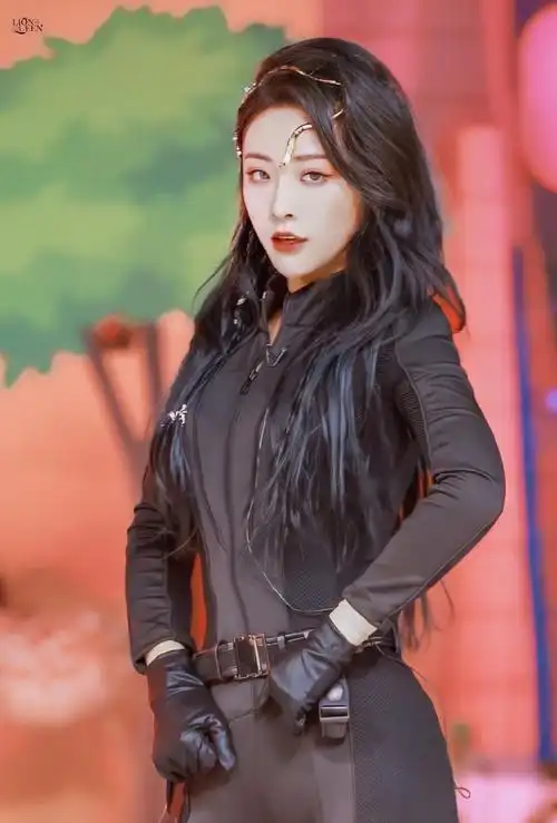 非日常派对喻言下期站姐图身材真的绝