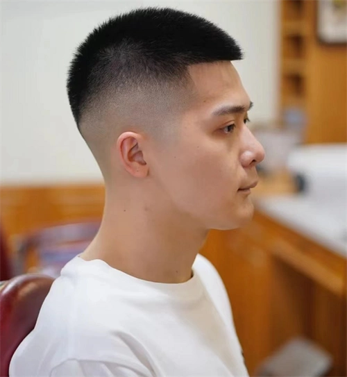 男生寸头发型推荐 渐变寸头帅气爆棚_男士短发 - 美发站