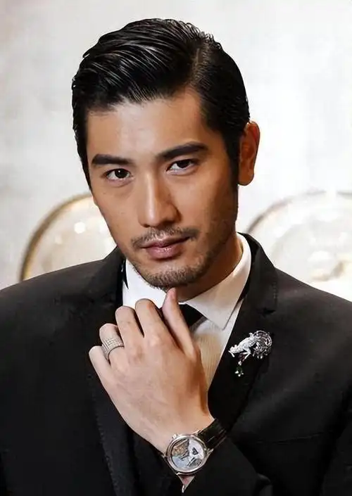 五位男士的胡须魅力与风格蜕变