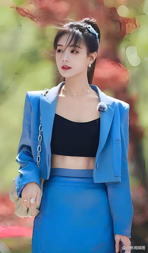 李一桐1990年出生于山东济南 内地影视演员 身高165公分 体重42公斤