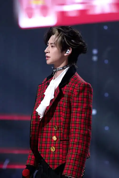 小鬼王琳凯超话致敬经典经理人合作赛来袭,看"og baby"厂牌经理人