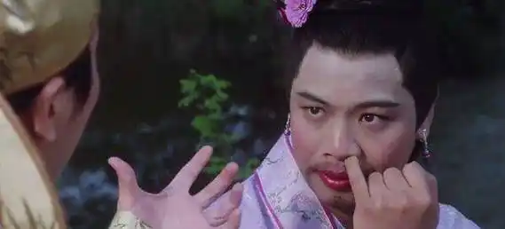 八两金——《千王之王2000》八两金也是周星驰电影里的常客,在《千王