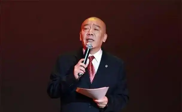 原创为祖国生日献礼上影厂推出大型话剧赵静韦国春分饰张瑞芳冯喆