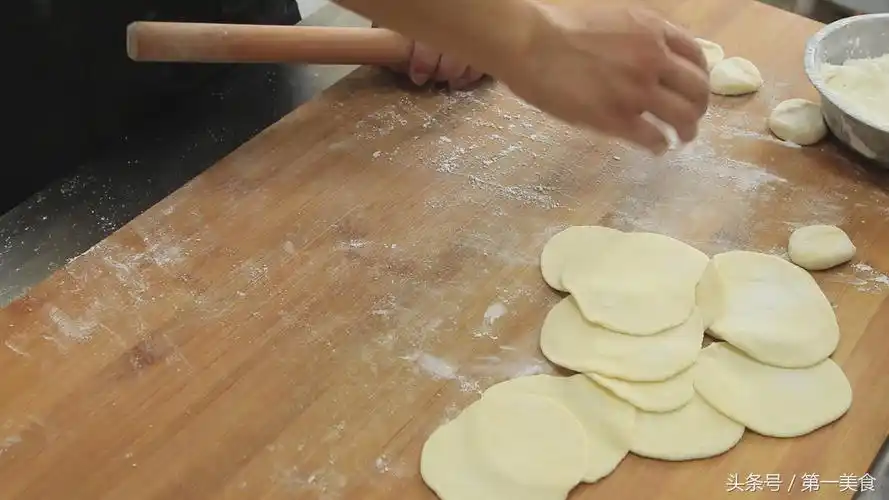 包饺子的过程简写(东北饺子的做法)-8