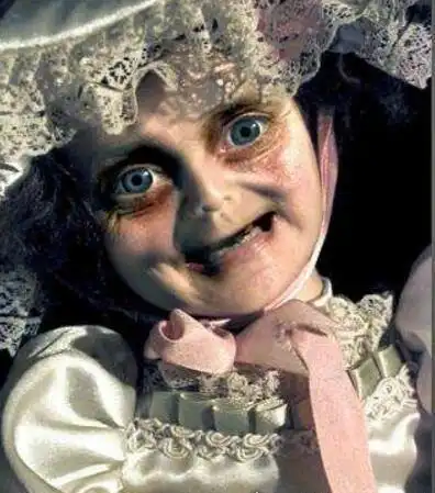 世界十大恐怖的洋娃娃被恶魔附体的恐怖故事3