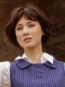 演员李建群去世,被疾病折磨得憔悴