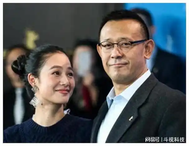 娱乐圈4对亲兄弟差距大,明明一娘所生,却一个深情一个花名在外|胡兵