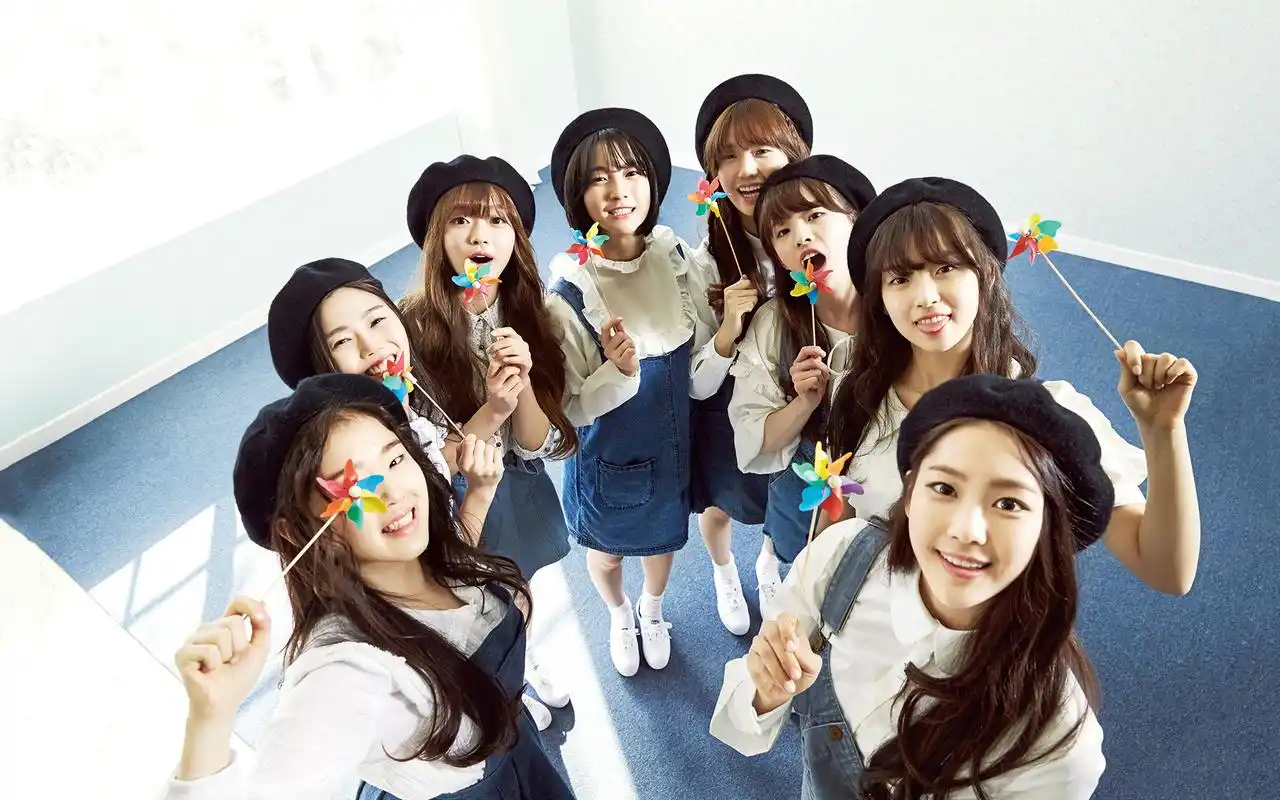 韩国女团oh my girl组合凭借新曲人气直升,引发广告界关注!