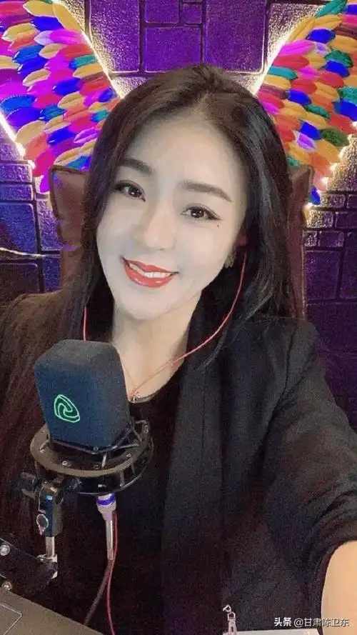 亚男个人资料简介图片(网红王亚男结过婚吗)