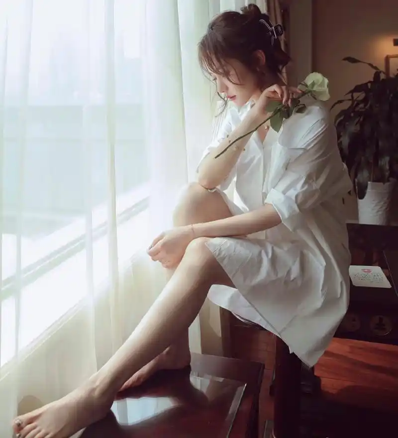 戚薇光脚丫[色][色] #戚薇