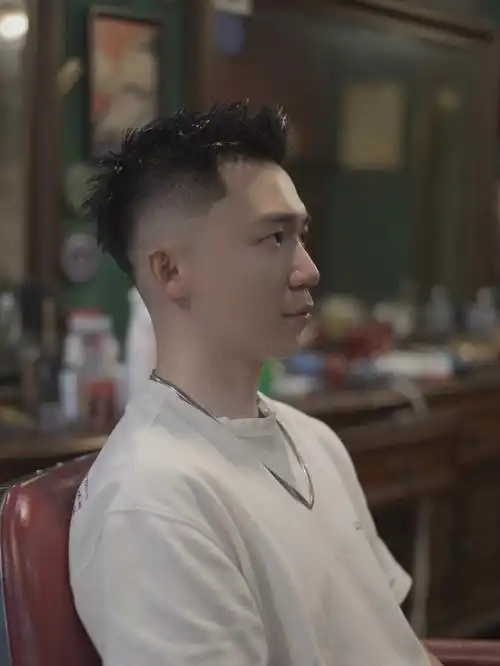 短发  #男生发型  #长沙男士发型