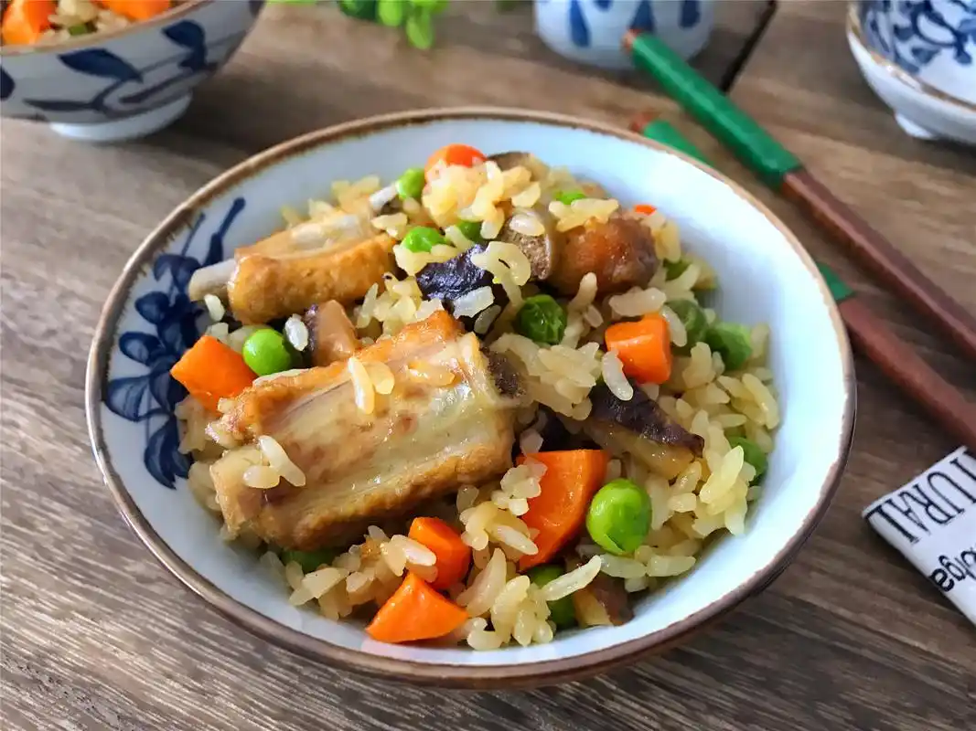 懒人最爱的三道焖饭,有肉有菜有海鲜,妈妈轻松做,孩子吃得欢