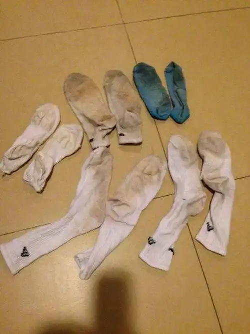 为什么我每次脱下袜子总要闻一下? 明知道很臭还要闻, 原来是这样_网