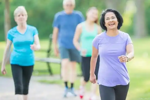 更年期女性如何保持健康和美丽?答案是有氧运动