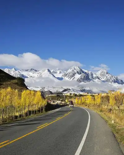 都说318国道是景观大道,317国道又何尝不是