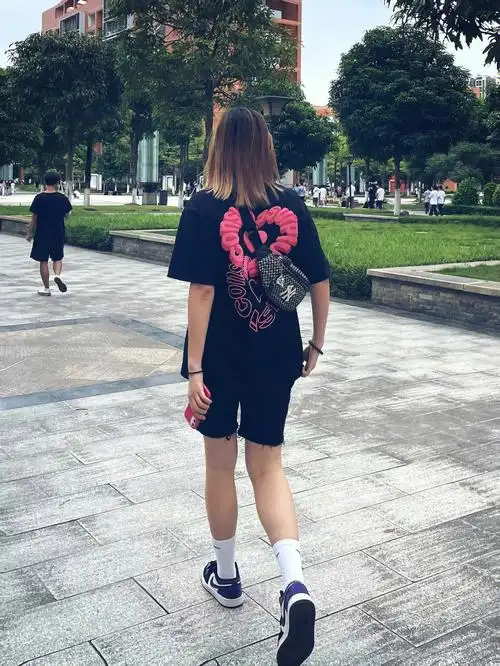 181cm155斤女大学生早八穿搭