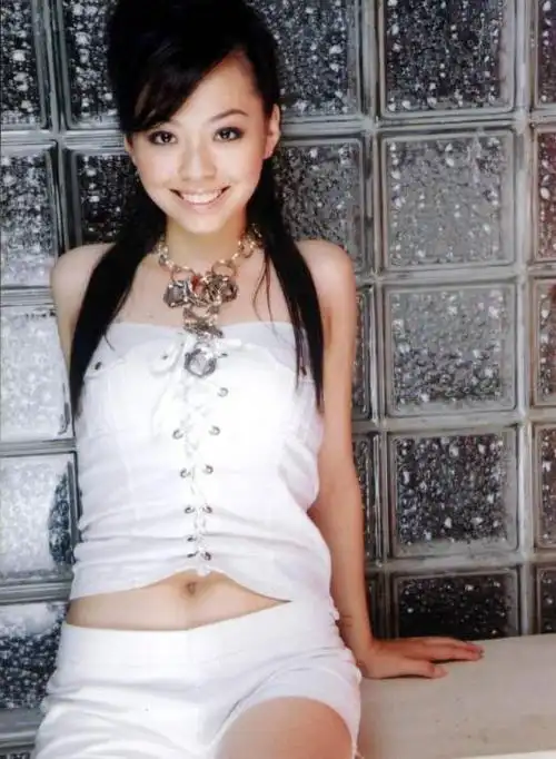 人气超女张靓颖