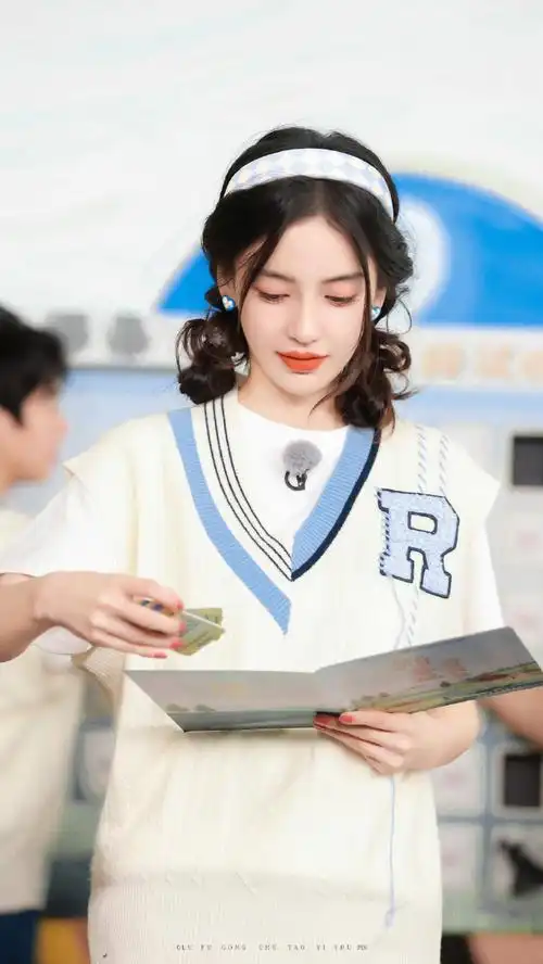 95angelababy杨颖 * 奔跑吧1104@angelababy61卢浮宫出逃艺术品