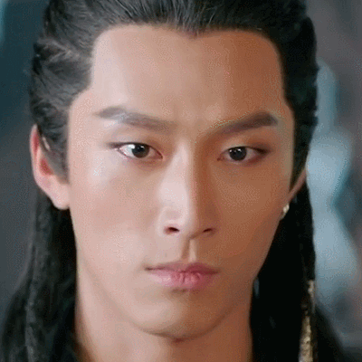 窦骁眨眼欢乐年轻男子gif动图_动态图_表情包下载_soogif