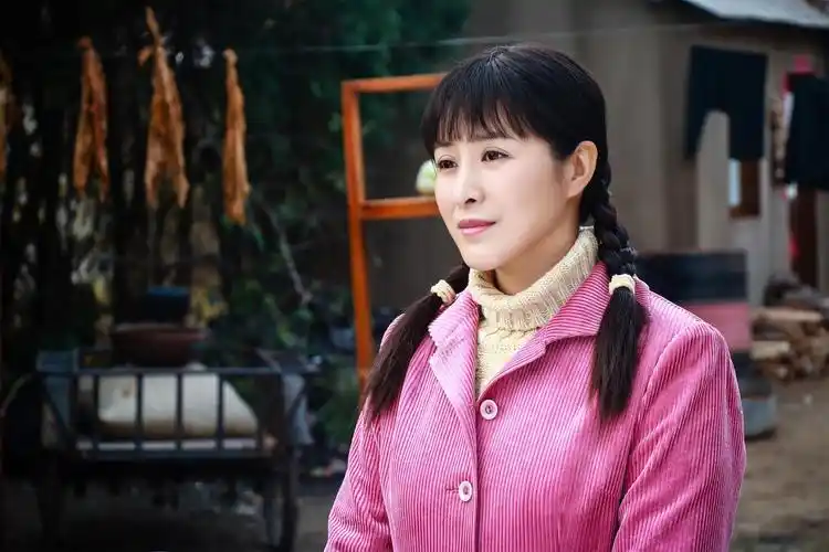 王雅捷《我哥我嫂》央八热播 "二嫂精神"传播大爱 - 电视 - 南方娱乐