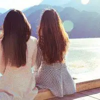 微信闺蜜在一起头像背影_微信头像图片大全