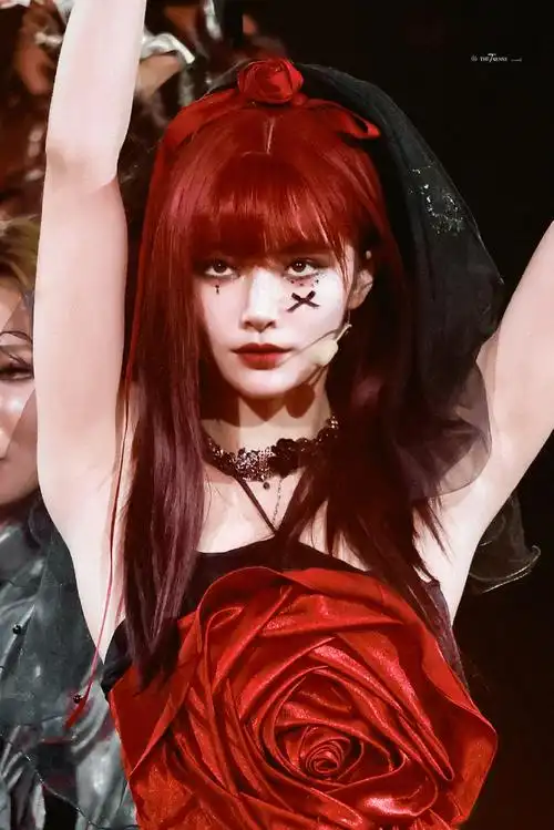 许佳琪带伤跳蝎子舞好拼