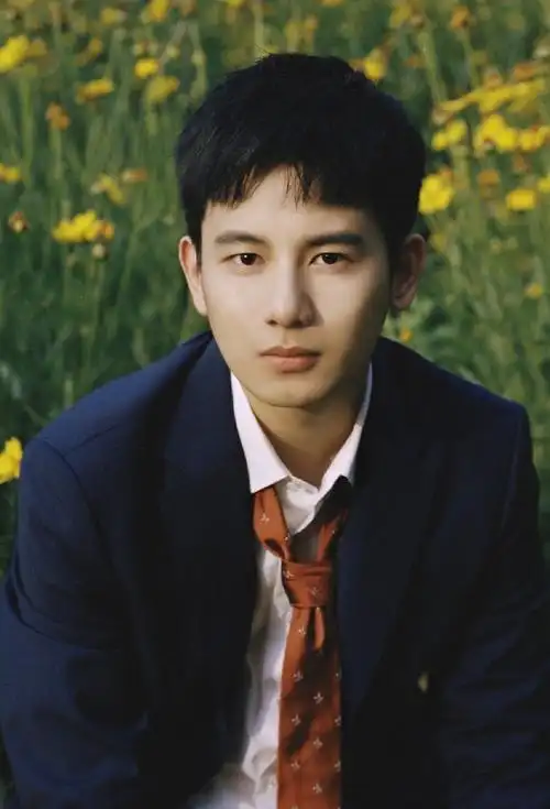 胡先煦帅气学院风写真图片19