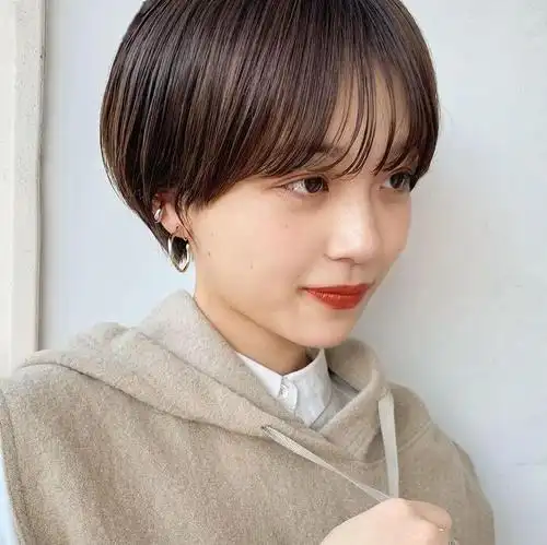 少女般灵动的潮短发