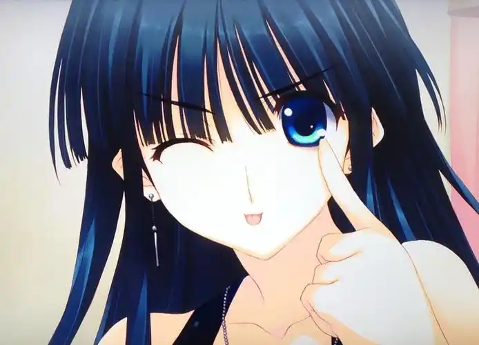 求问这蓝发蓝眼的女孩是谁(有图)?