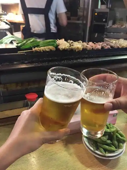 啤酒与白酒哪个容易胖-喝白酒或啤酒容易发胖