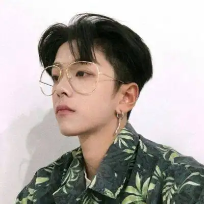 30岁帅哥照片头像真实照片_微信头像图片大全