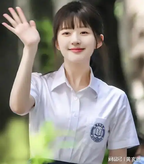 赵露思偷偷藏不住过审和曾黎再演母女男主是校园剧男神