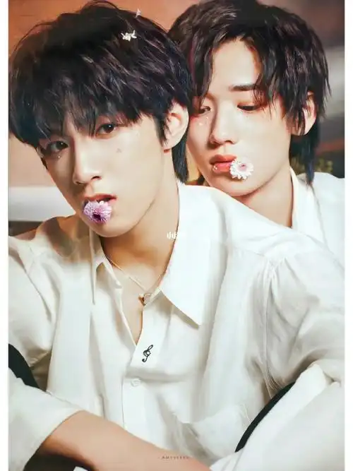 tnt时代少年团  #文轩 #壁纸  #刘耀文宋亚轩  #时代少年团宋亚轩