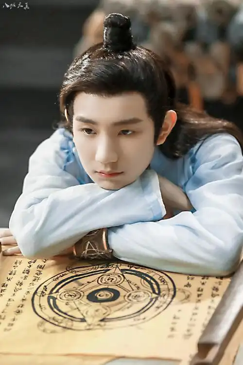 温润如玉的古装少年郎@tfboys-王源