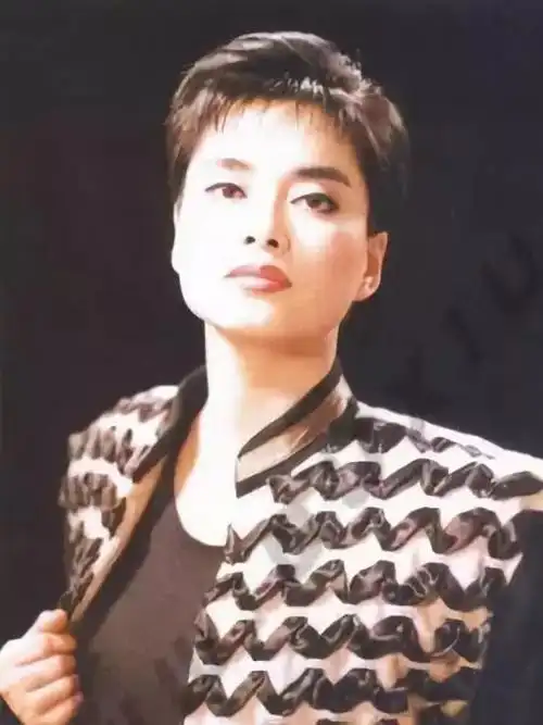 毛阿敏从未公开的42张相册首次公开太难得一见