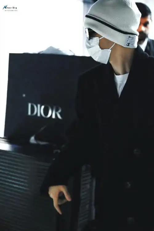 拿周杰伦钓王俊凯