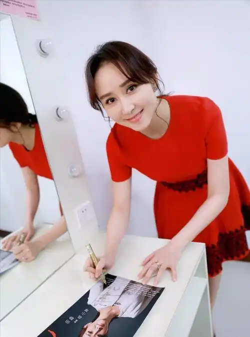 初出茅庐的胡静,就展现出了非凡的演艺天赋.