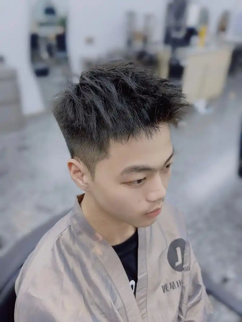 969969♂15 男生锡纸前刺发型  7015 78 想尝 - 抖音