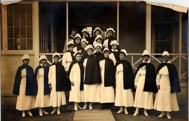 二战后,希特勒手下一女护士被判死刑,临刑前向法官提无耻请求_德国