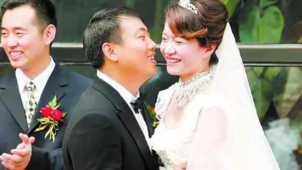 35年后,再看孔令辉刘国梁:才知道这对"双子星",到底有多传奇