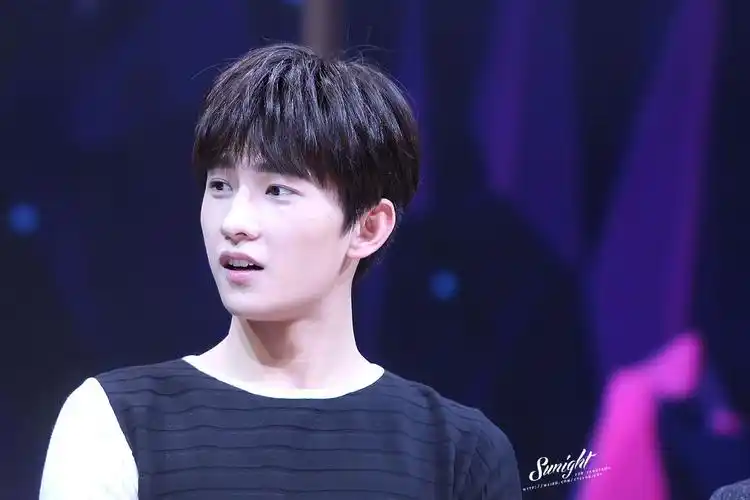 杨洋- 堆糖,美图壁纸兴趣社区