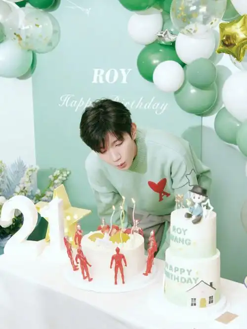 王源1108生日快乐