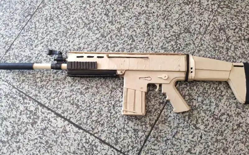 手工】 瓦楞纸制作的scar(可发射)