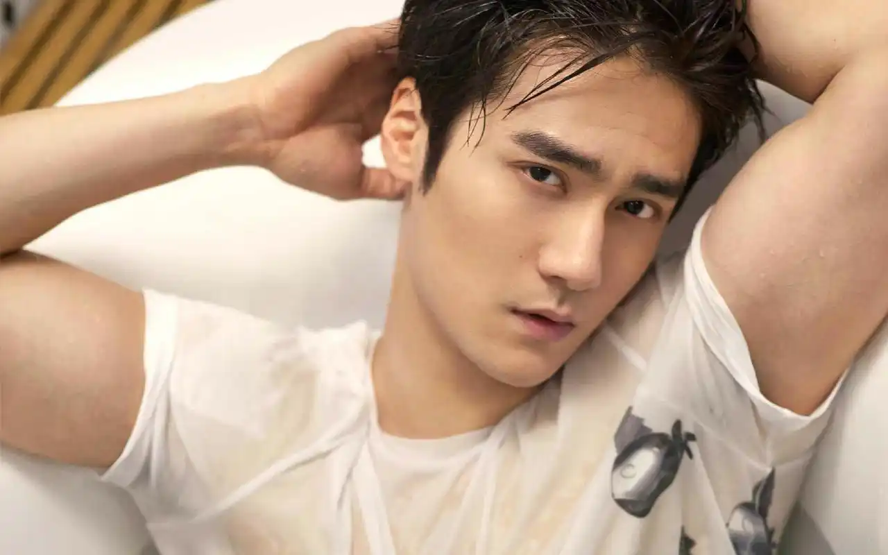 蒋劲夫帅气男友力十足写真高清桌面壁纸