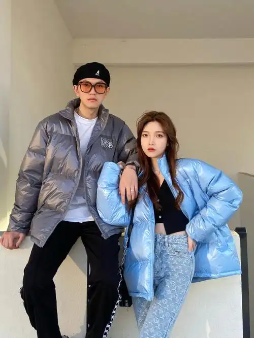 183162情侣穿搭当然要拍照记录啦