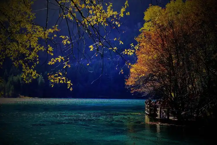 九寨沟秋天的美景1440x2560分辨率查看